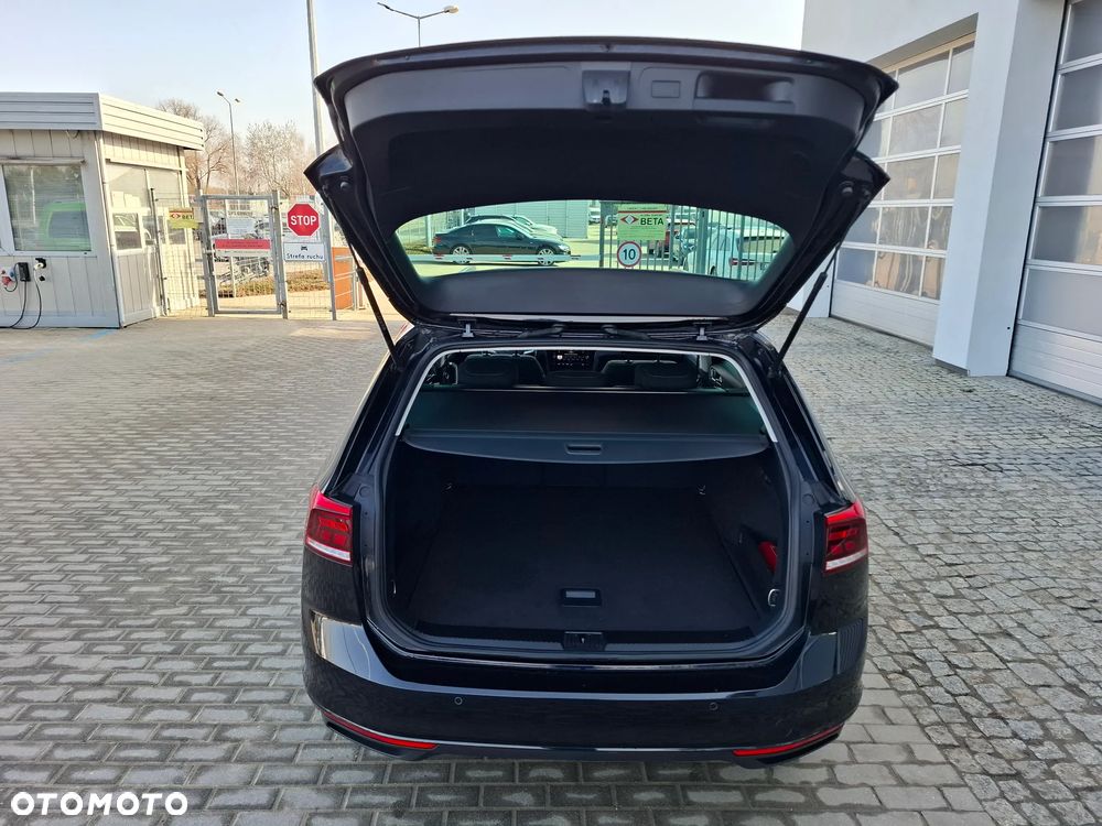 Volkswagen Passat 1.5 TSI EVO Business DSG - 9