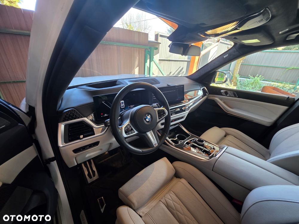 BMW X7 xDrive40d mHEV - 12