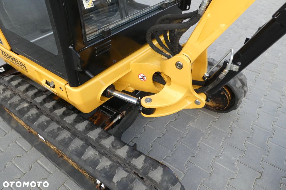 Caterpillar 301,7D Z NIEMIEC DWIE ŁYŻKI - 9