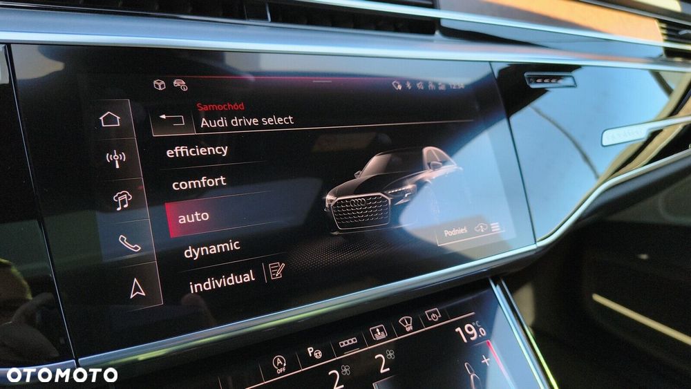 Audi A8 - 23