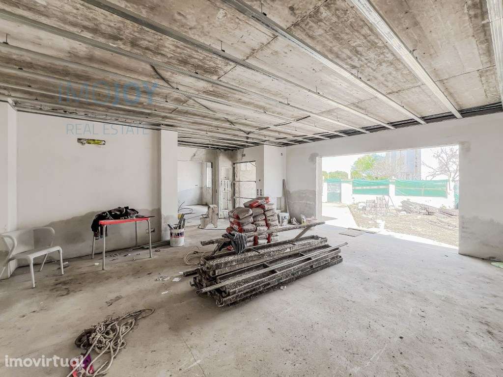 Moradia Isolada V3 de Arquitetura Moderna e Jardim - Grande imagem: 5/25