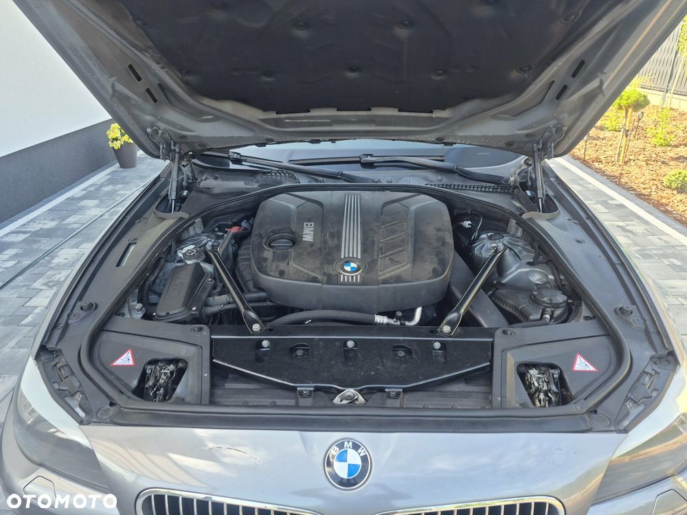 BMW Seria 5 520d - 5