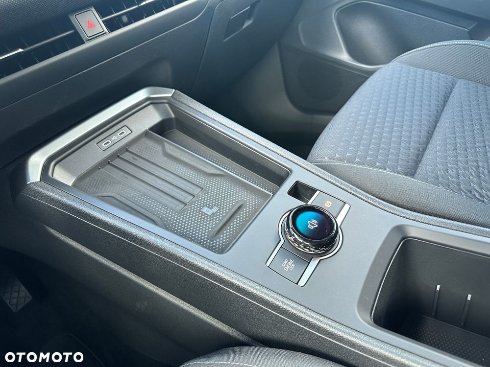 Volkswagen T-Roc 1.5 eTSI Life DSG - 23