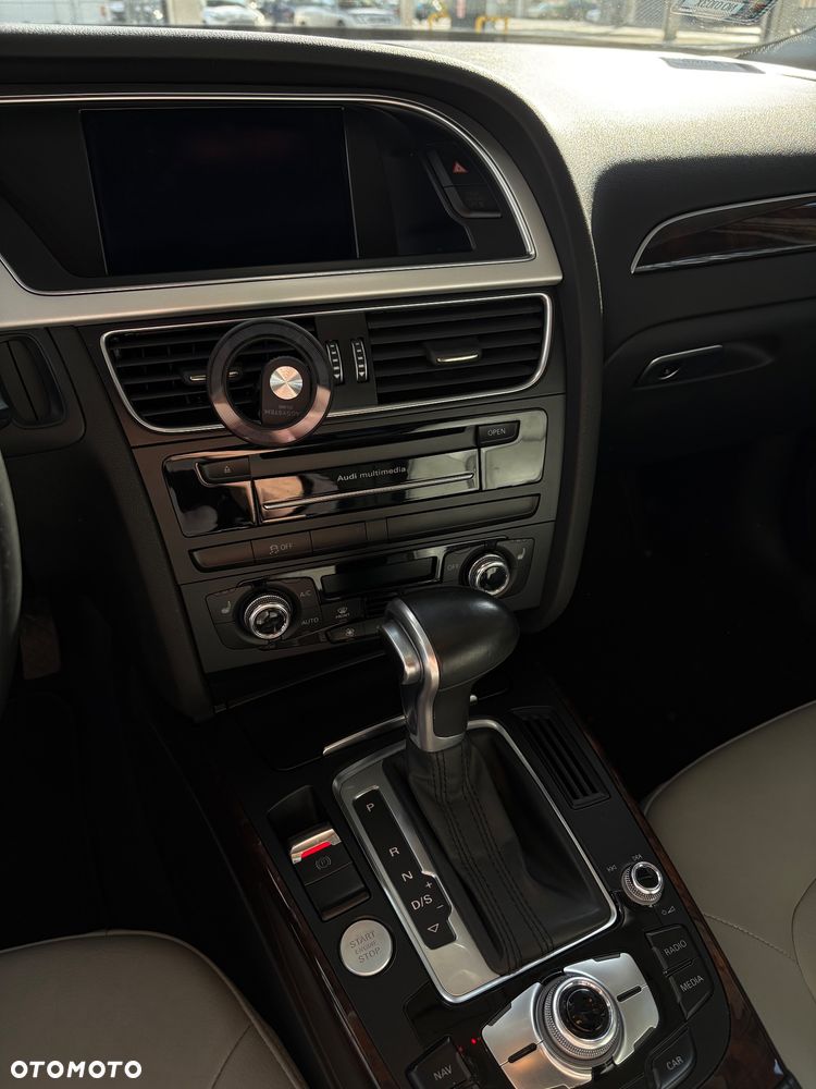 Audi A4 Limousine - 19
