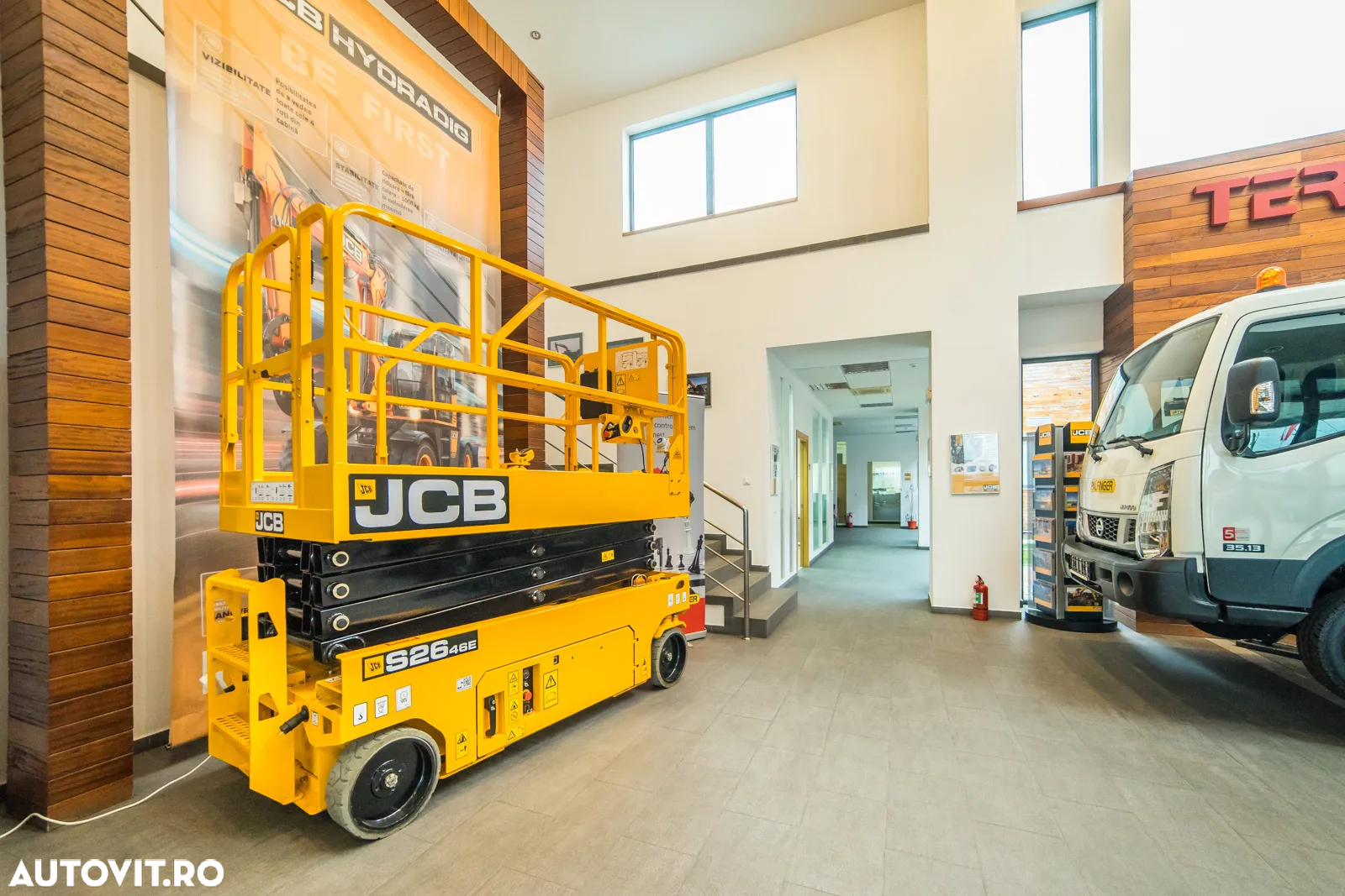 JCB S3246E - 8