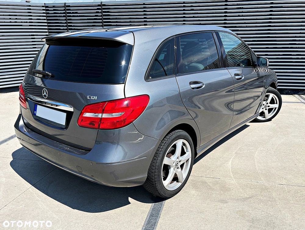 Mercedes-Benz Klasa B 180 d BlueEFFICIENCY Edition Style - 5