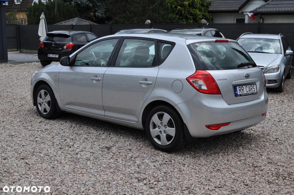 Kia Ceed 1.4 CVVT Edition 7 - 10