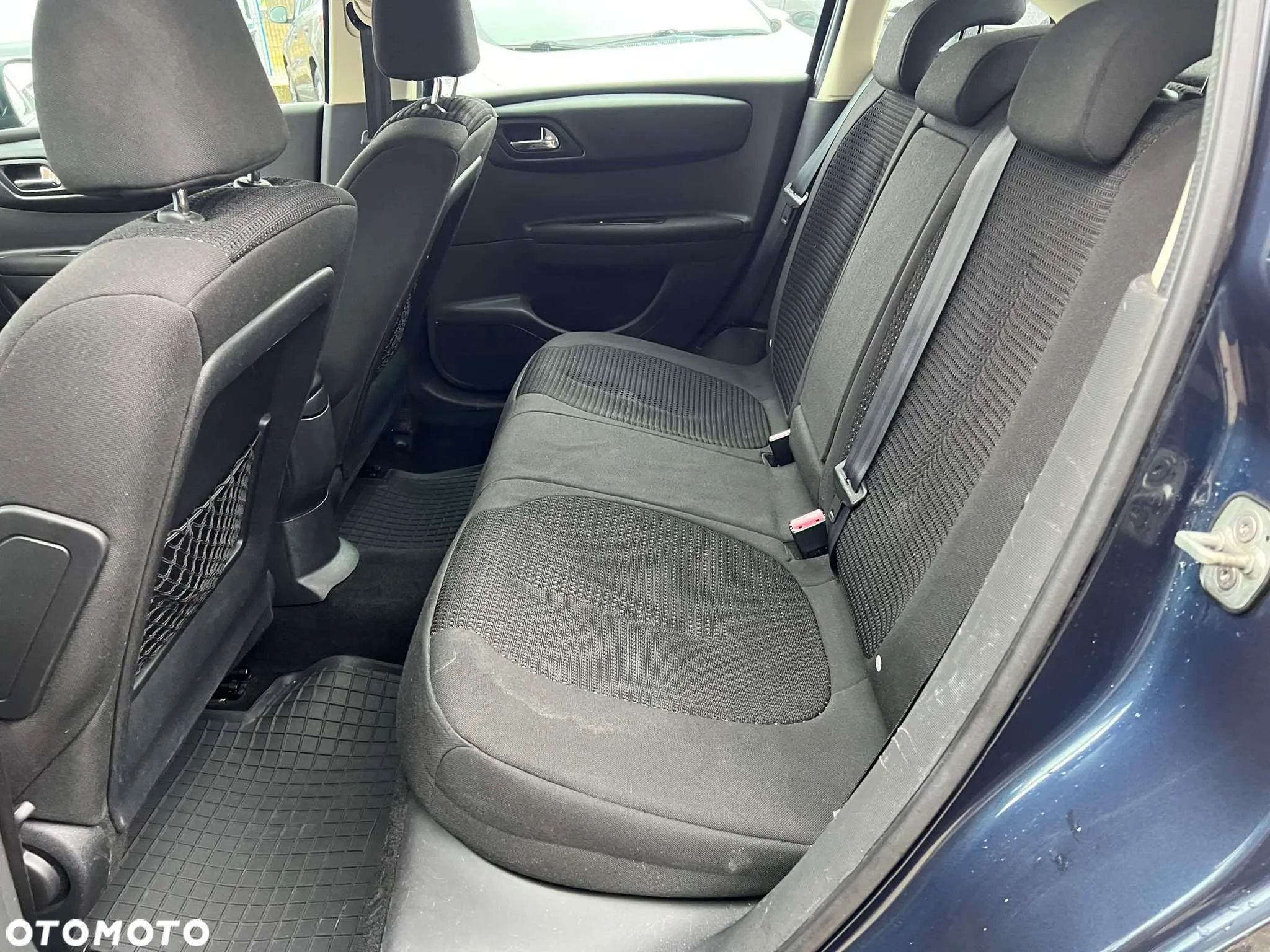 Citroën C4 1.6 HDi Impress - 12