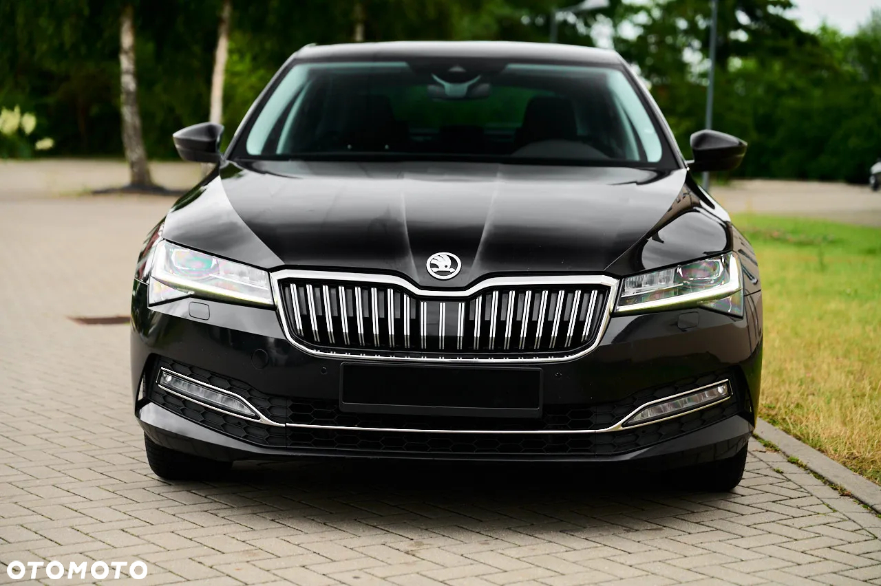 Skoda Superb 2.0 TDI SCR Style DSG - 2