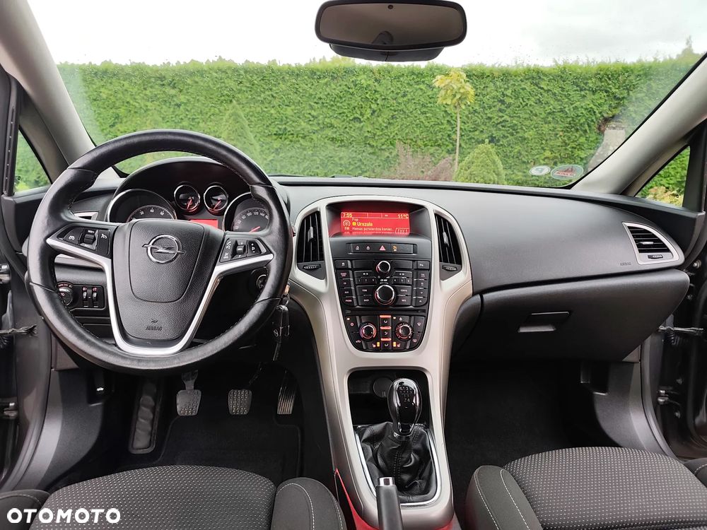 Opel Astra 1.6 Design Edition - 18