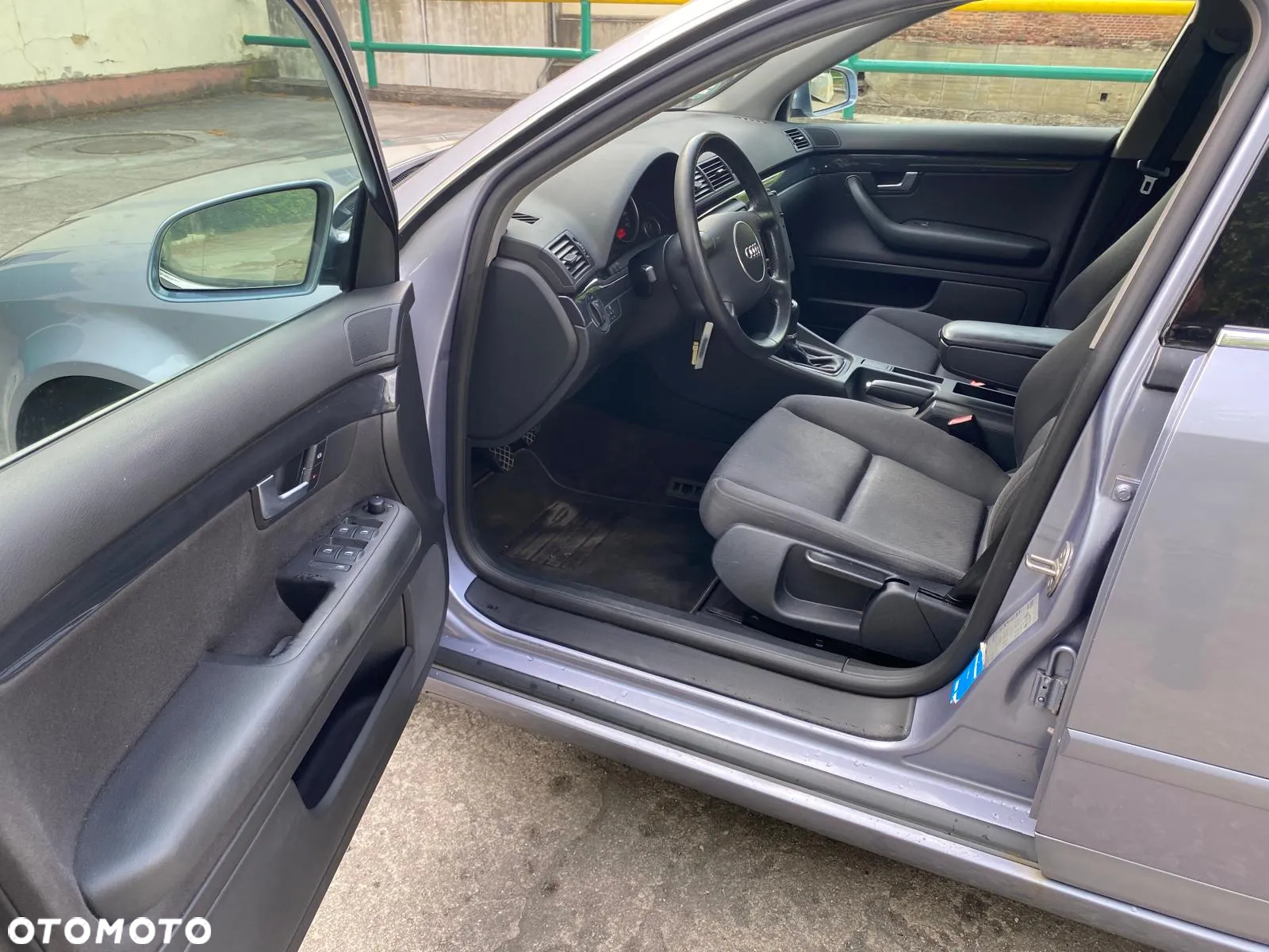 Audi A4 2.4 - 14