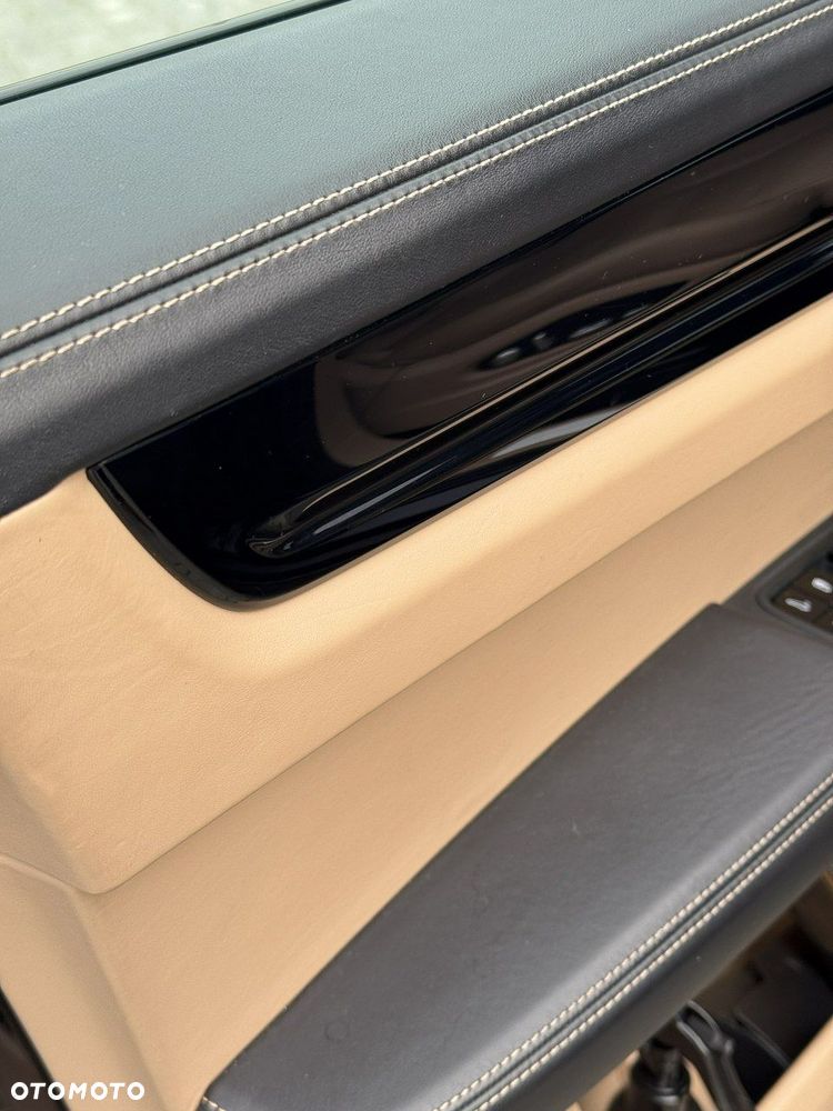 Porsche Cayenne - 27