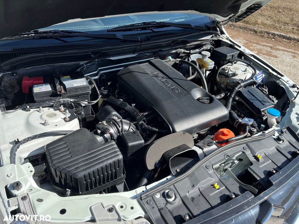 Suzuki Grand Vitara 2.4 Club - 9