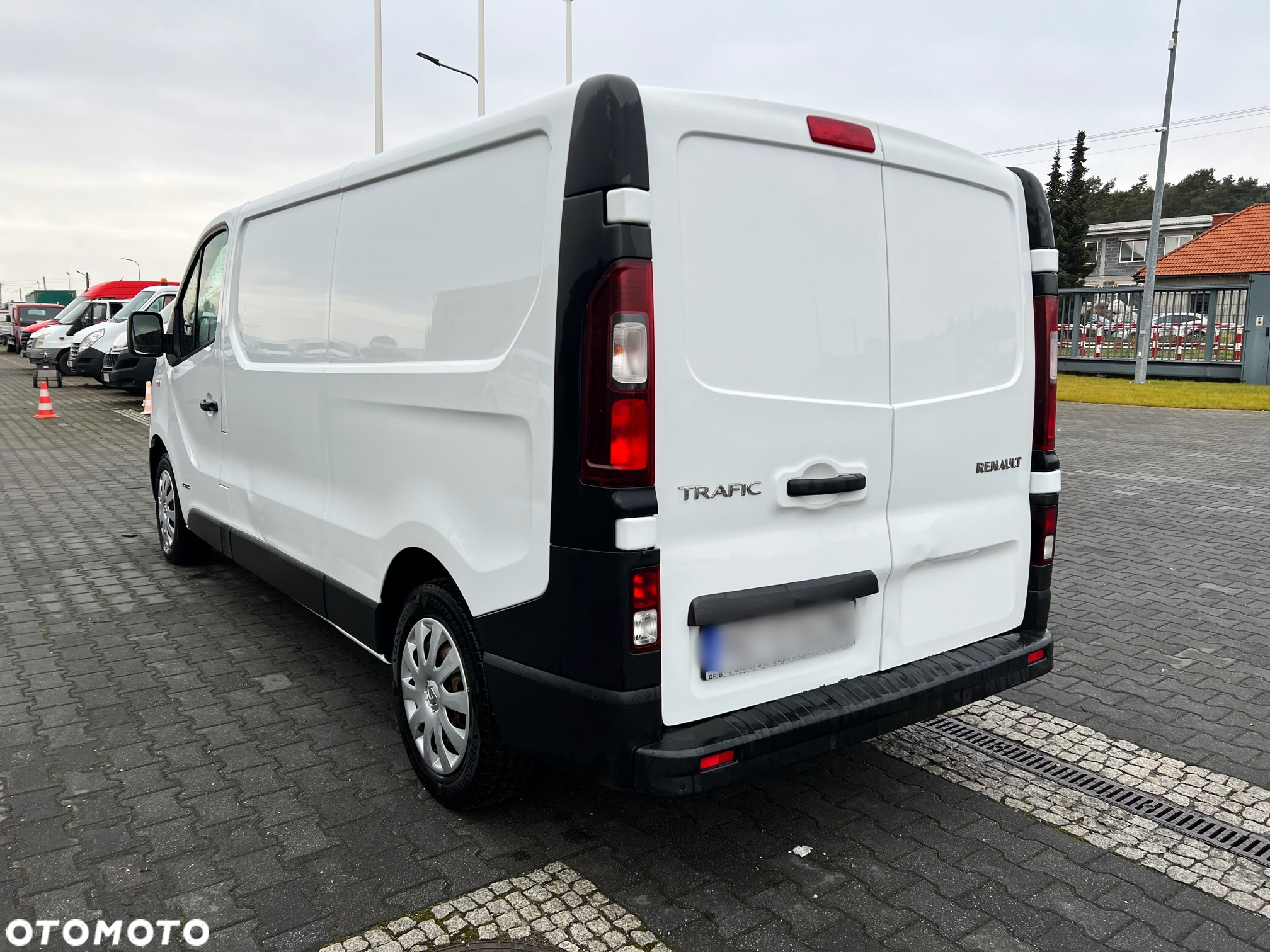 Renault Traffic Blaszak Chłodnia Izoterma, Long, Salon PL - 3