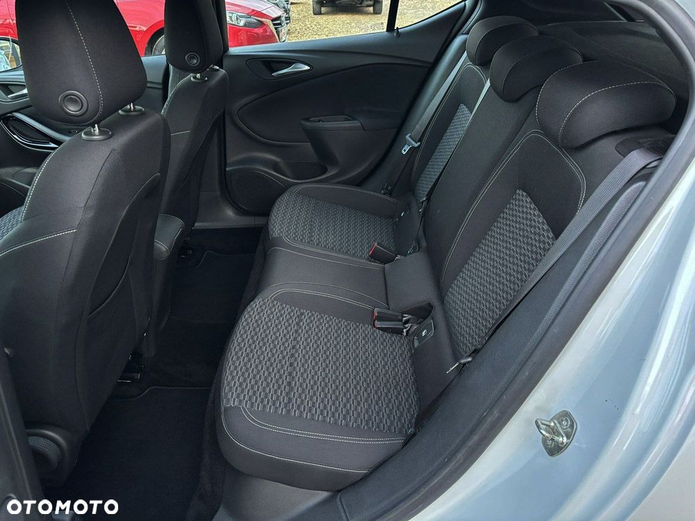 Opel Astra 1.4 T Dynamic - 22