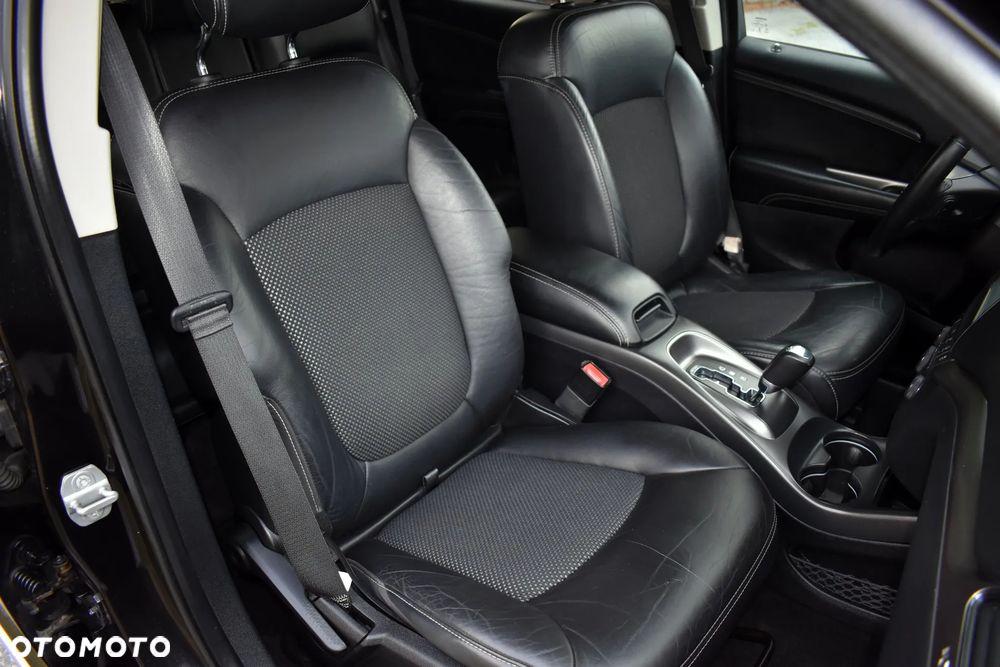 Fiat Freemont 2.0 Multijet 16V DPF Automatik Allrad Cross - 34