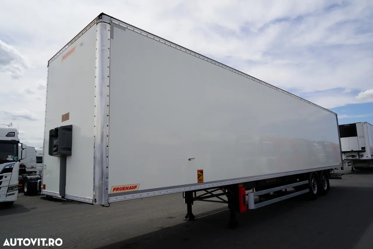 Fruehauf CONTAINER / KOFFER / AXE SAF / 2 AXE / PODEA RESISTENTĂ: ȘINĂ DIN SCADĂ - 2