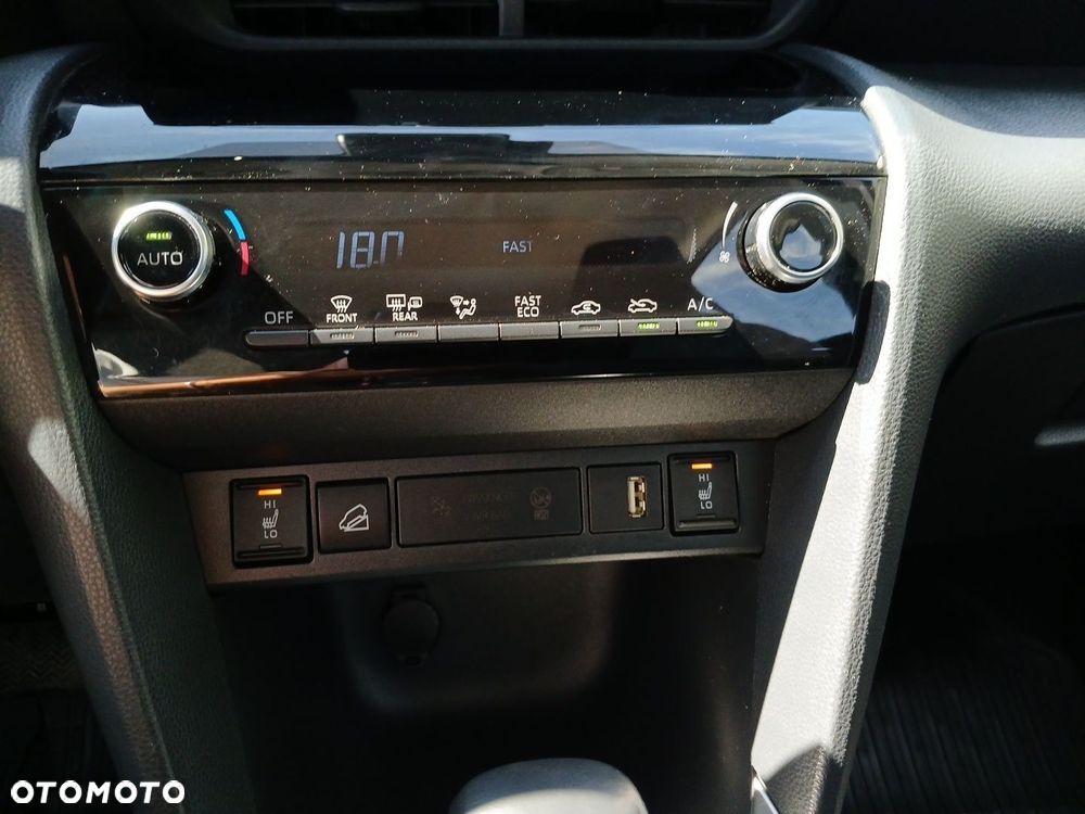 Toyota Yaris Cross Hybrid 1.5 Comfort 4x4 - 16