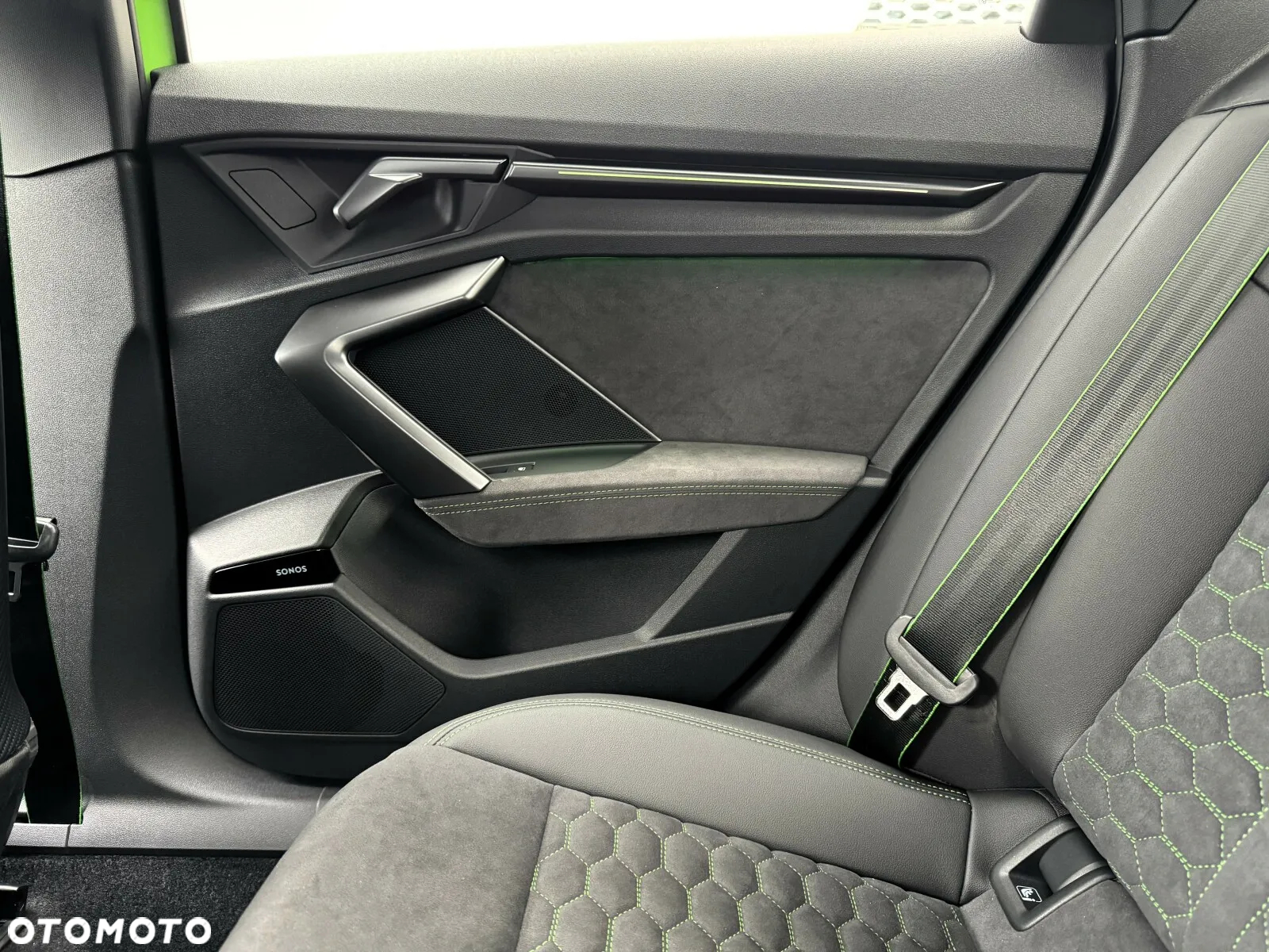 Audi RS3 Limousine - 16