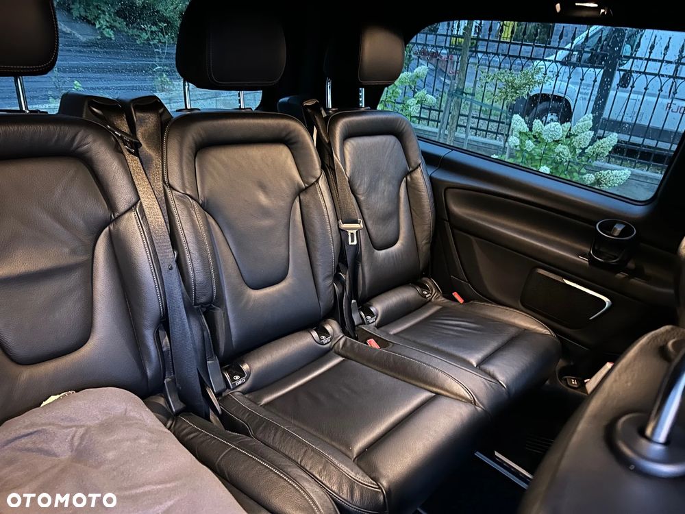 Mercedes-Benz Klasa V 220 d 4-Matic 7G-Tronic - 16