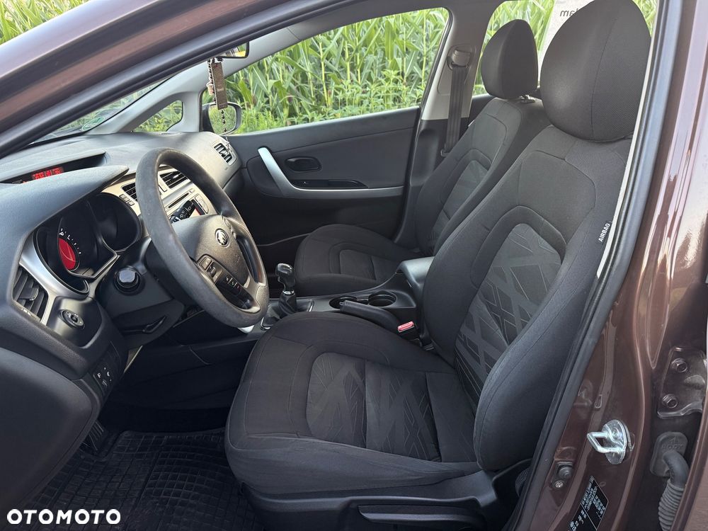 Kia Ceed 1.4 CVVT - 10