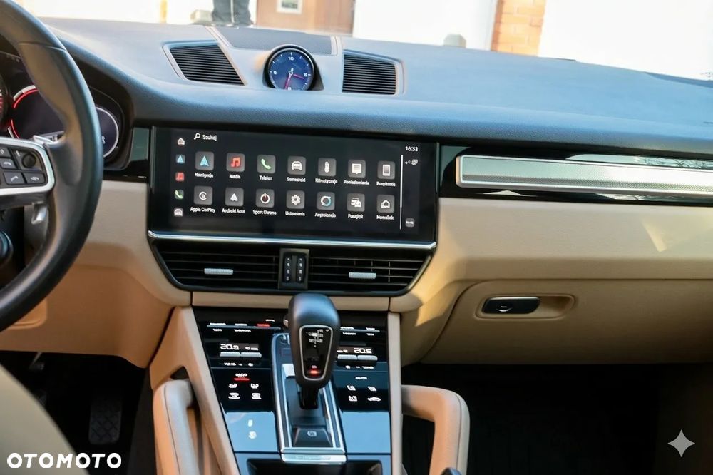 Porsche Cayenne Platinum Edition - 18