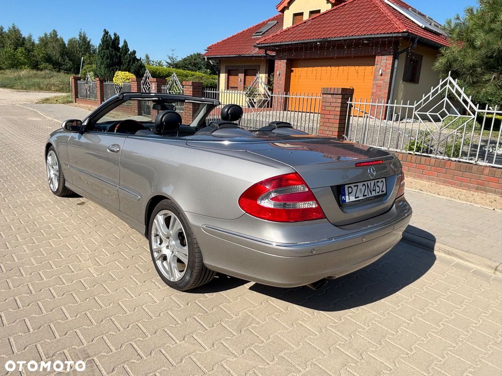 Mercedes-Benz CLK - 4