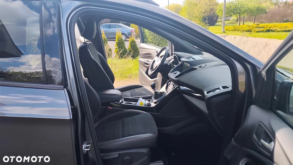 Ford Kuga 1.5 EcoBoost FWD ST-Line ASS GPF - 31