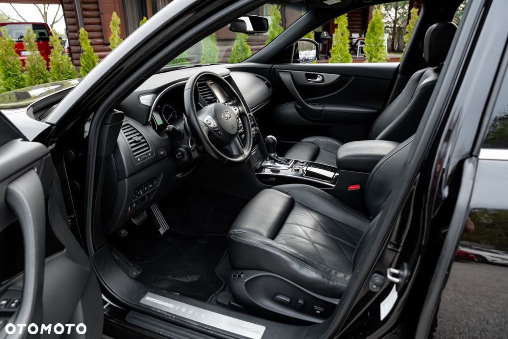 Infiniti QX70 3.7 AWD S - 16