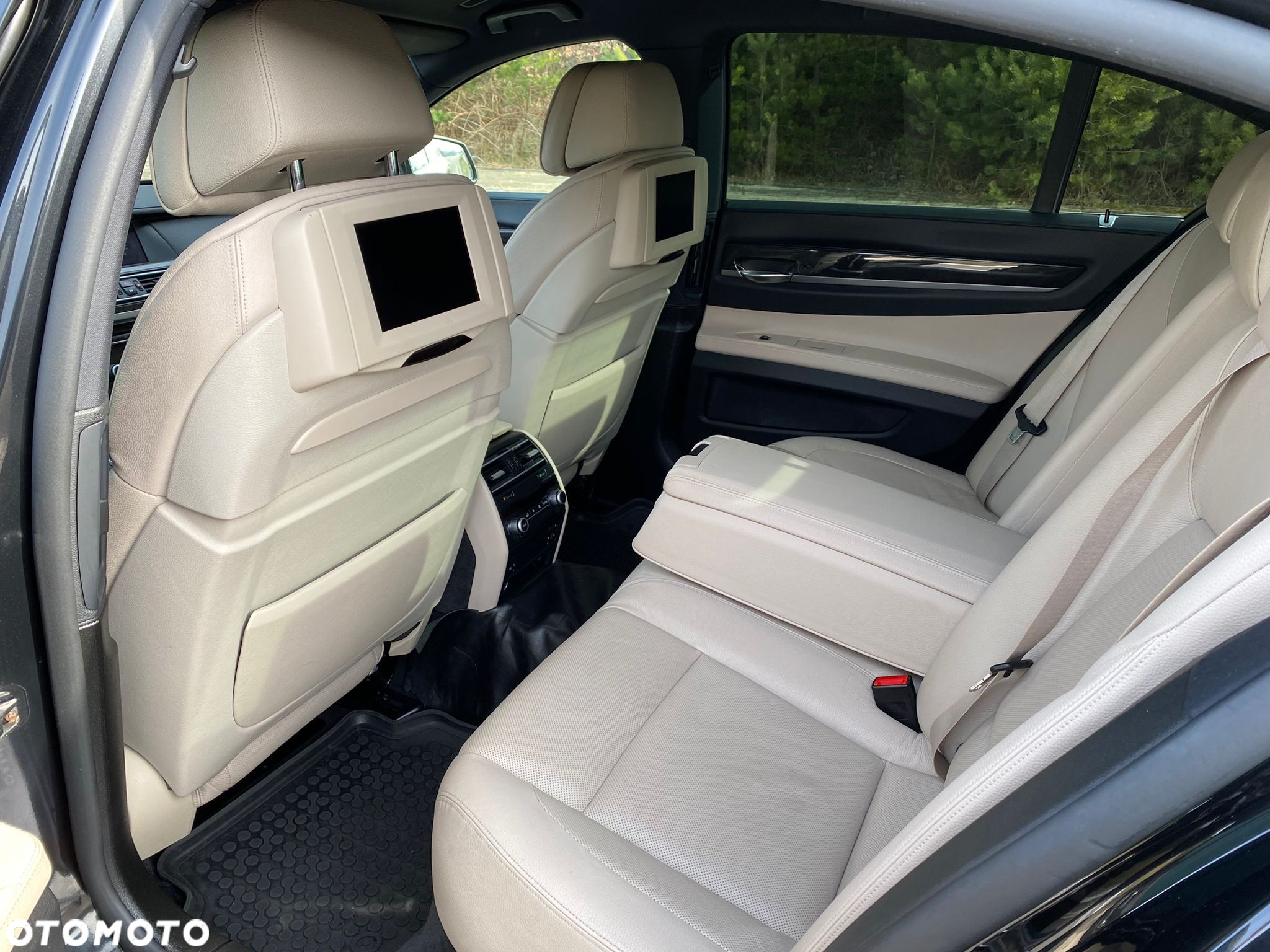 BMW Seria 7 - 9