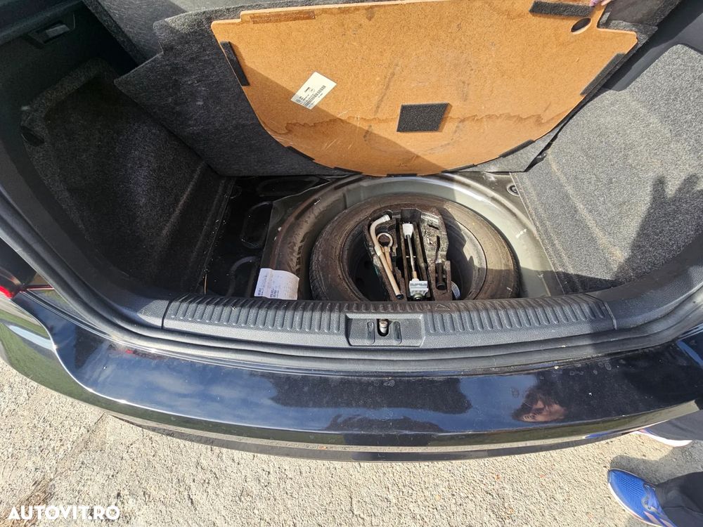 Volkswagen Polo 1.0 (Blue Motion Technology) Comfortline - 13