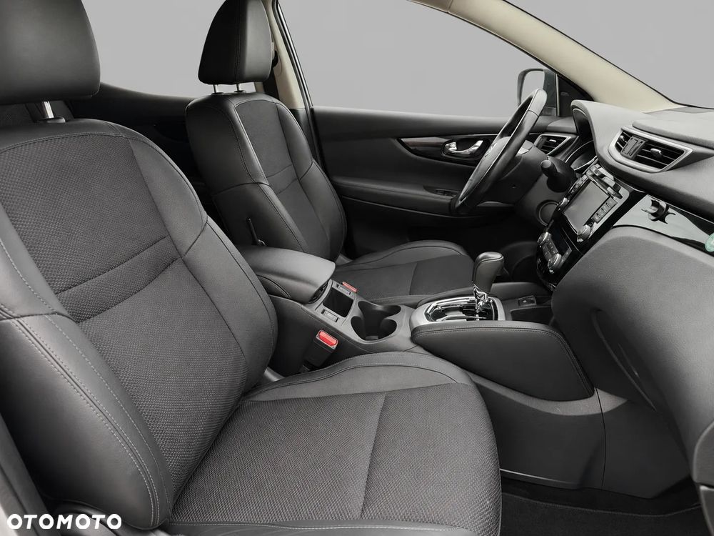 Nissan Qashqai 1.2 DIG-T Xtronic TEKNA+ - 11