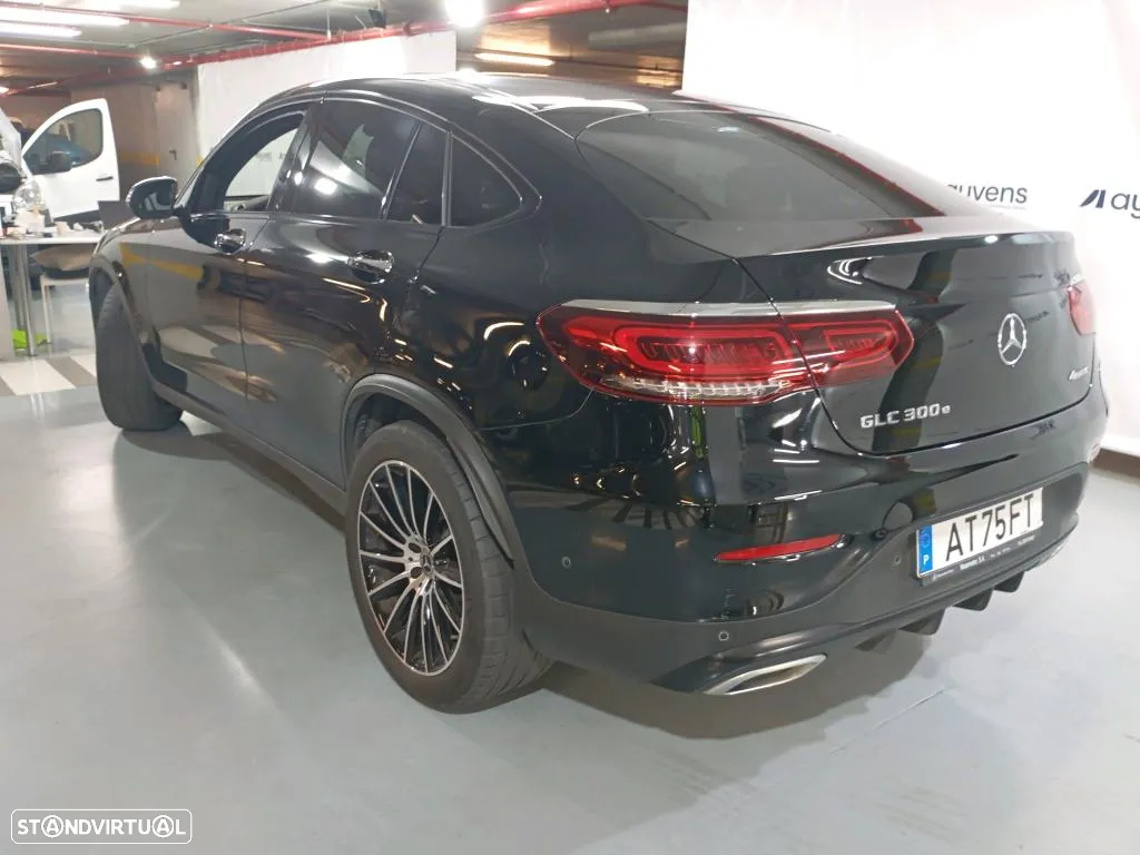 Mercedes-Benz GLC 300 e Coupé 4Matic - 2