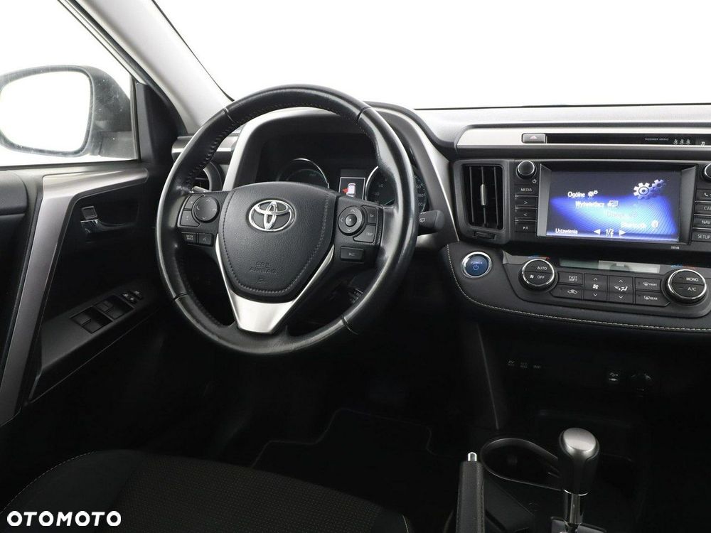Toyota RAV4 - 16