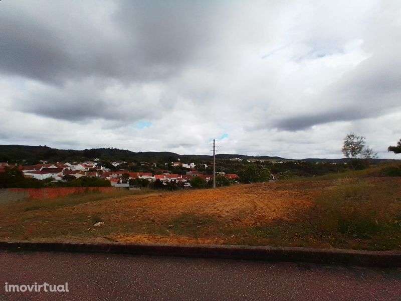 Terreno urbanizado Vale de Cavalos chamusca Santarém - Grande imagem: 2/9