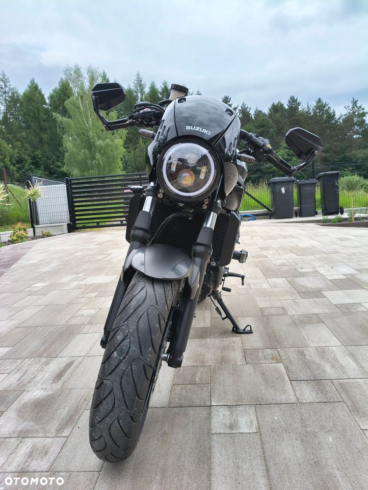 Suzuki SV - 8