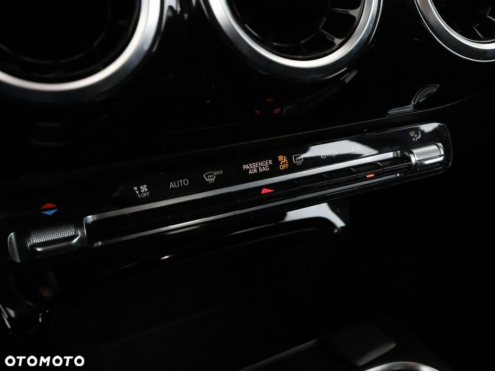 Mercedes-Benz Klasa A 220 7G-DCT Progressive - 29