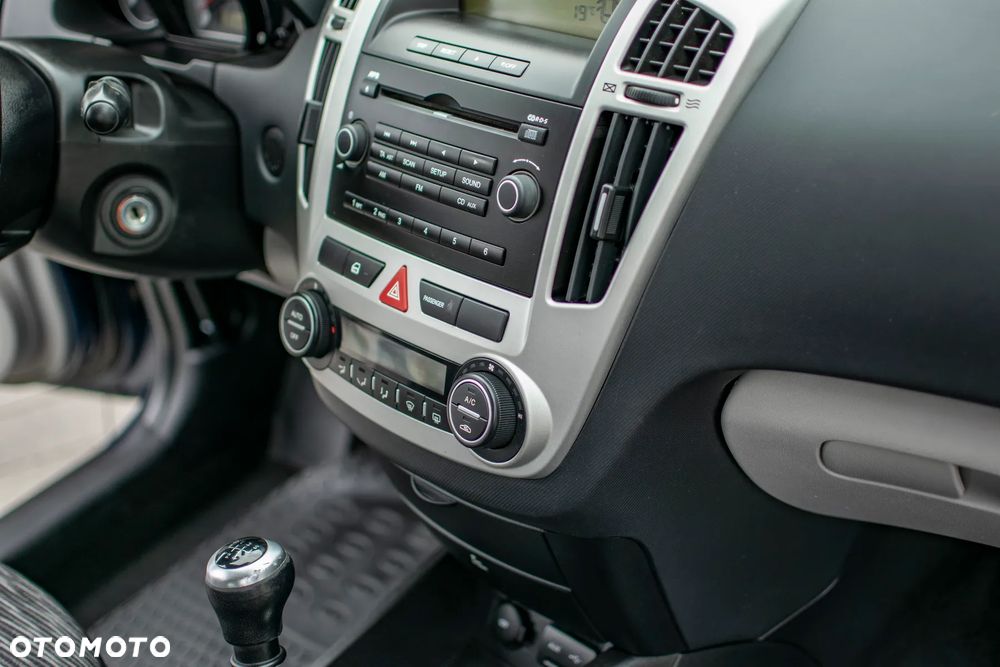 Kia Ceed - 37