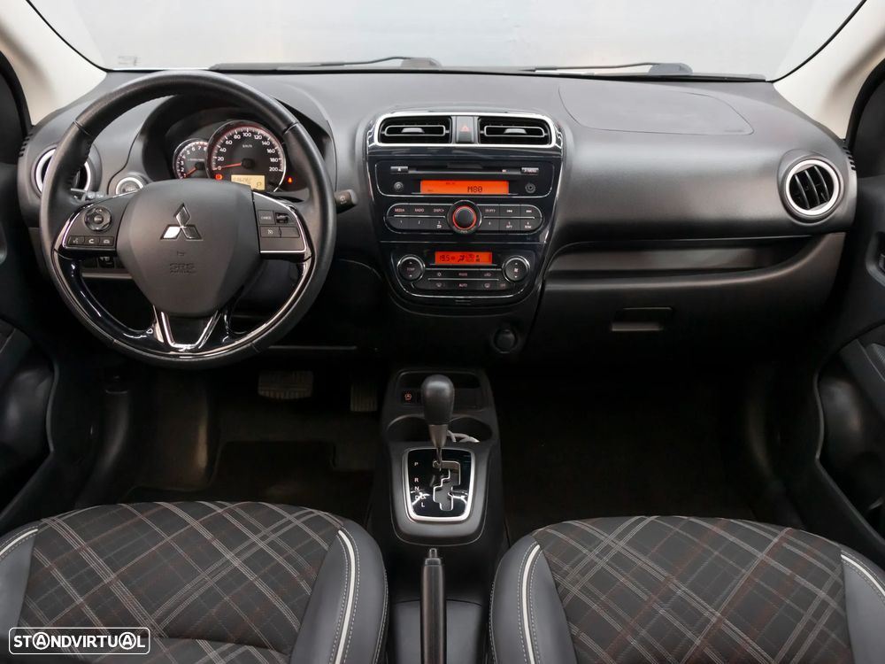 Mitsubishi Space Star - 18