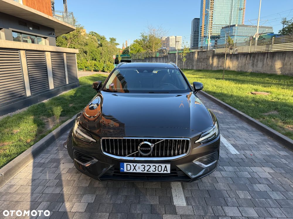 Volvo V60 T6 AWD Plug-In Hybrid Inscription - 4