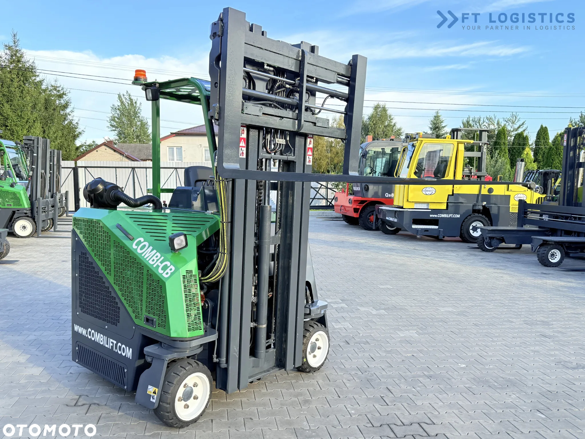 Combilift C2500CB / TRIPLEX / 5500MM / WOLNY SKOK / DIESEL / JEDYNIE 3768MTH / POZYCJONER / PRZESUW BOCZNY / NOWE OPONY / JAK NOWY / Szeroka oferta wózków czterokierunkowych i bocznych, dopasowanych do różnorodnych potrzeb i zastosowań. - 20