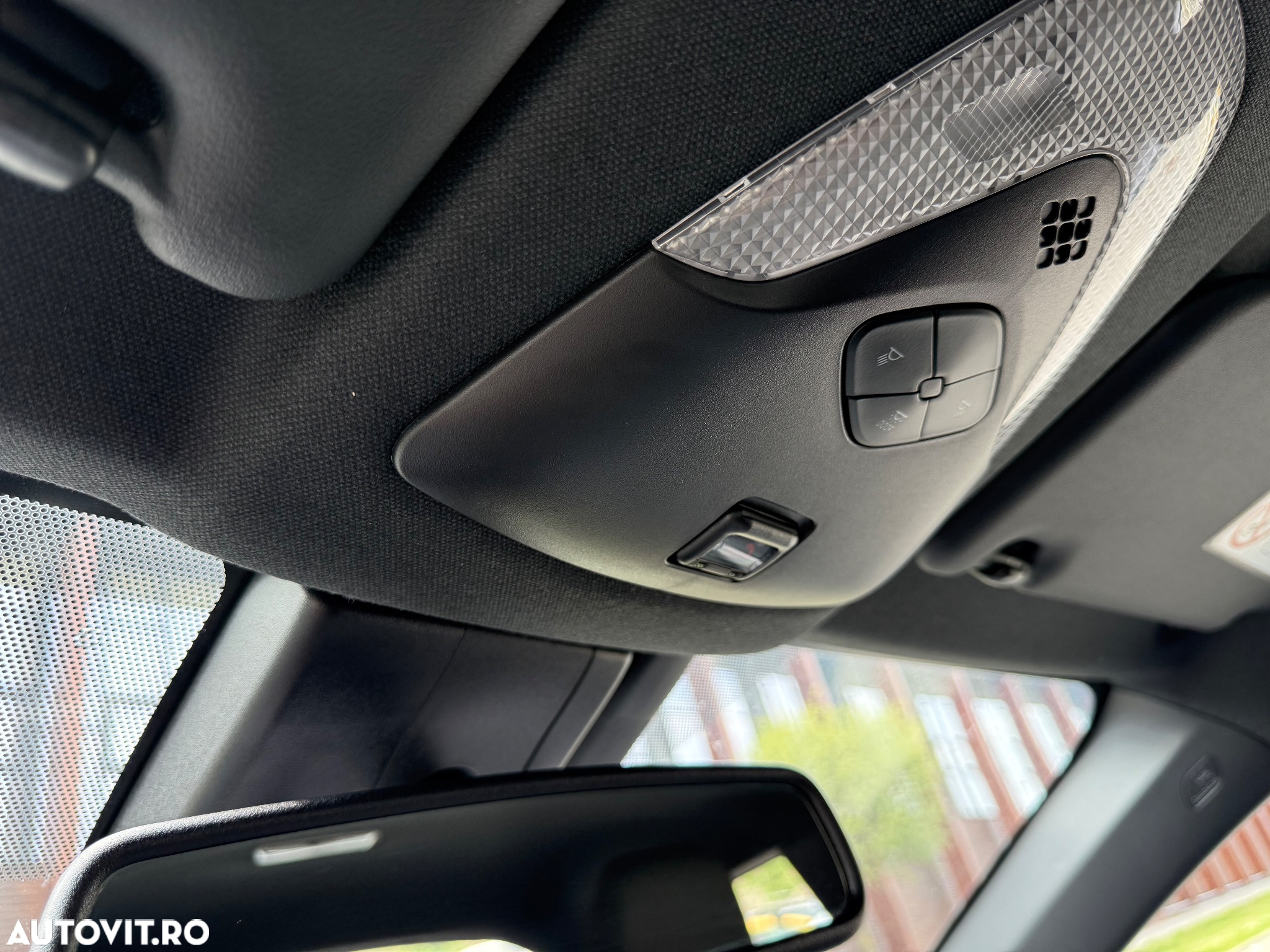 Toyota C-HR Hybrid Business-Edition - 24