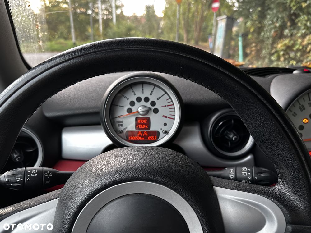 MINI Cooper Standard - 8