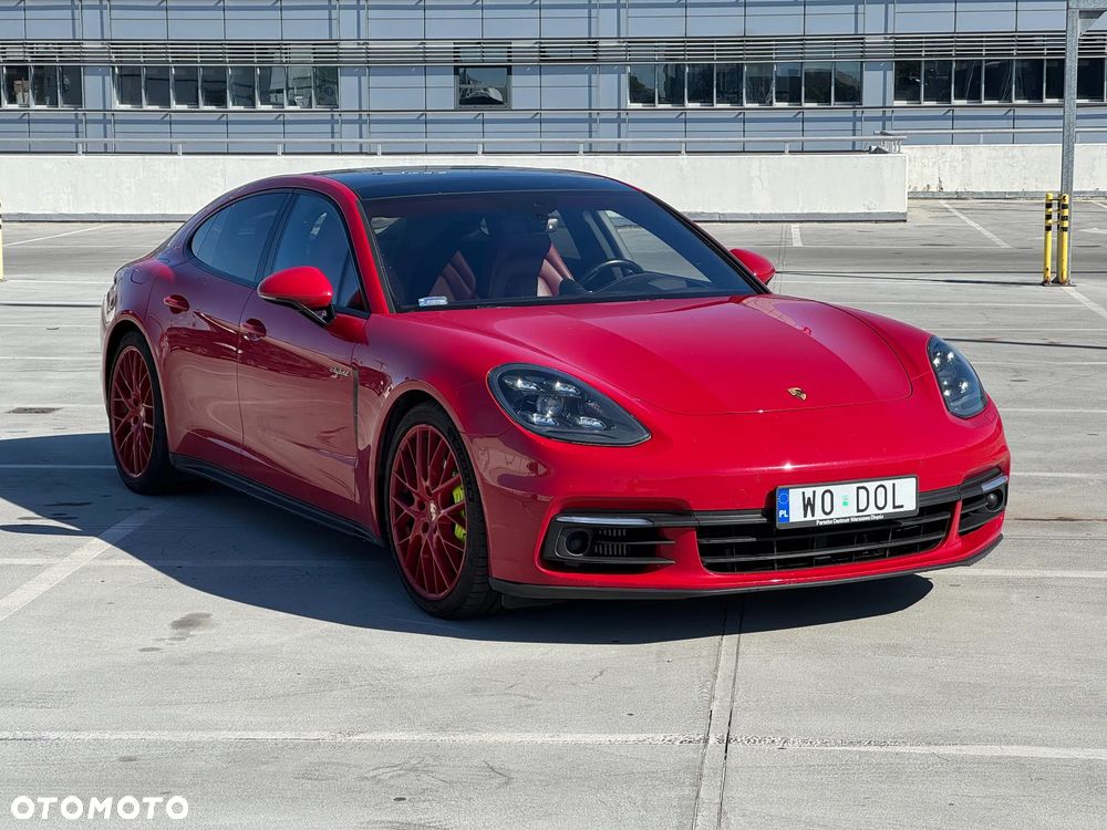 Porsche Panamera 4 E-Hybrid - 2