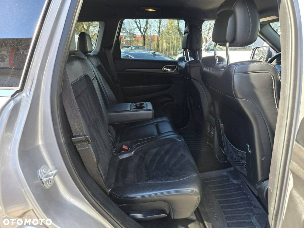 Jeep Grand Cherokee - 39