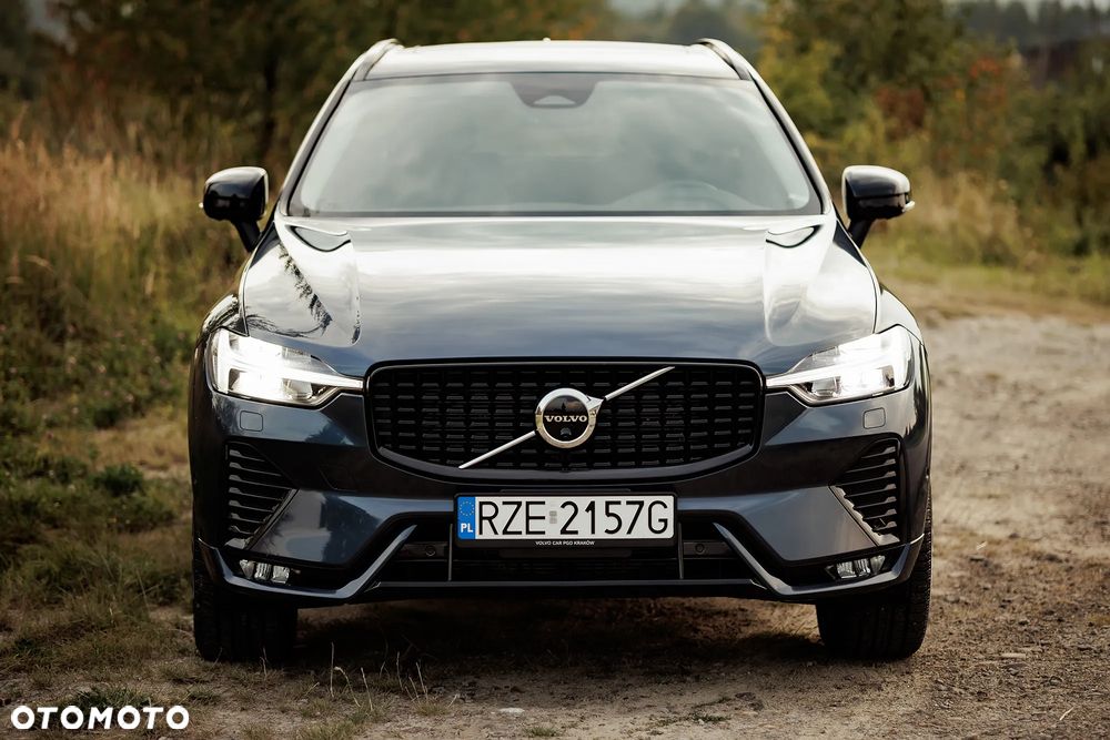 Volvo XC 60 B5 B AWD Plus Dark - 11