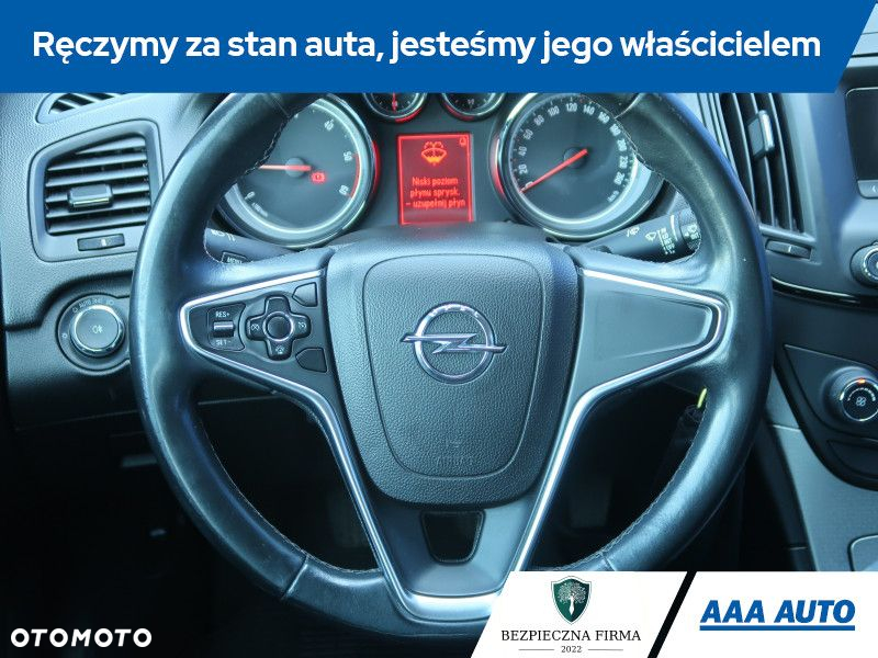 Opel Insignia - 16