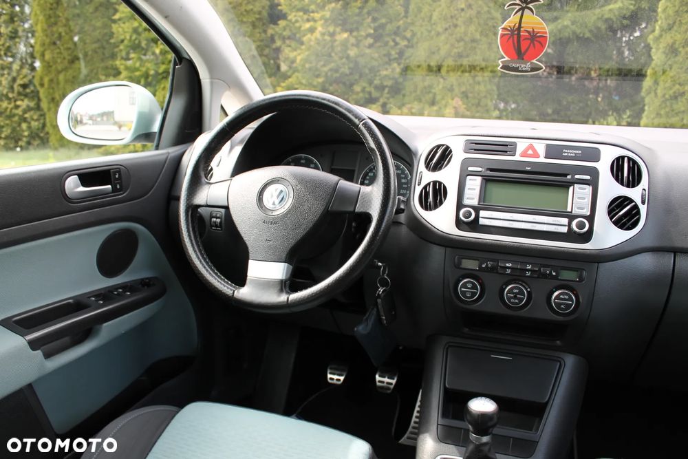 Volkswagen Golf Plus 1.6 Tour - 23