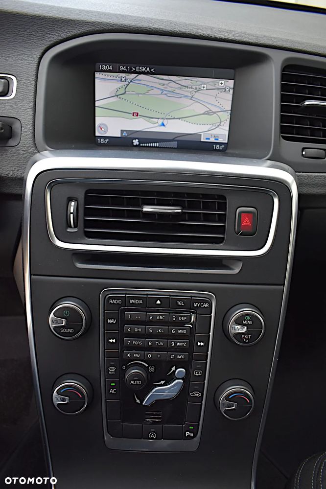 Volvo V60 DRIVe - 18