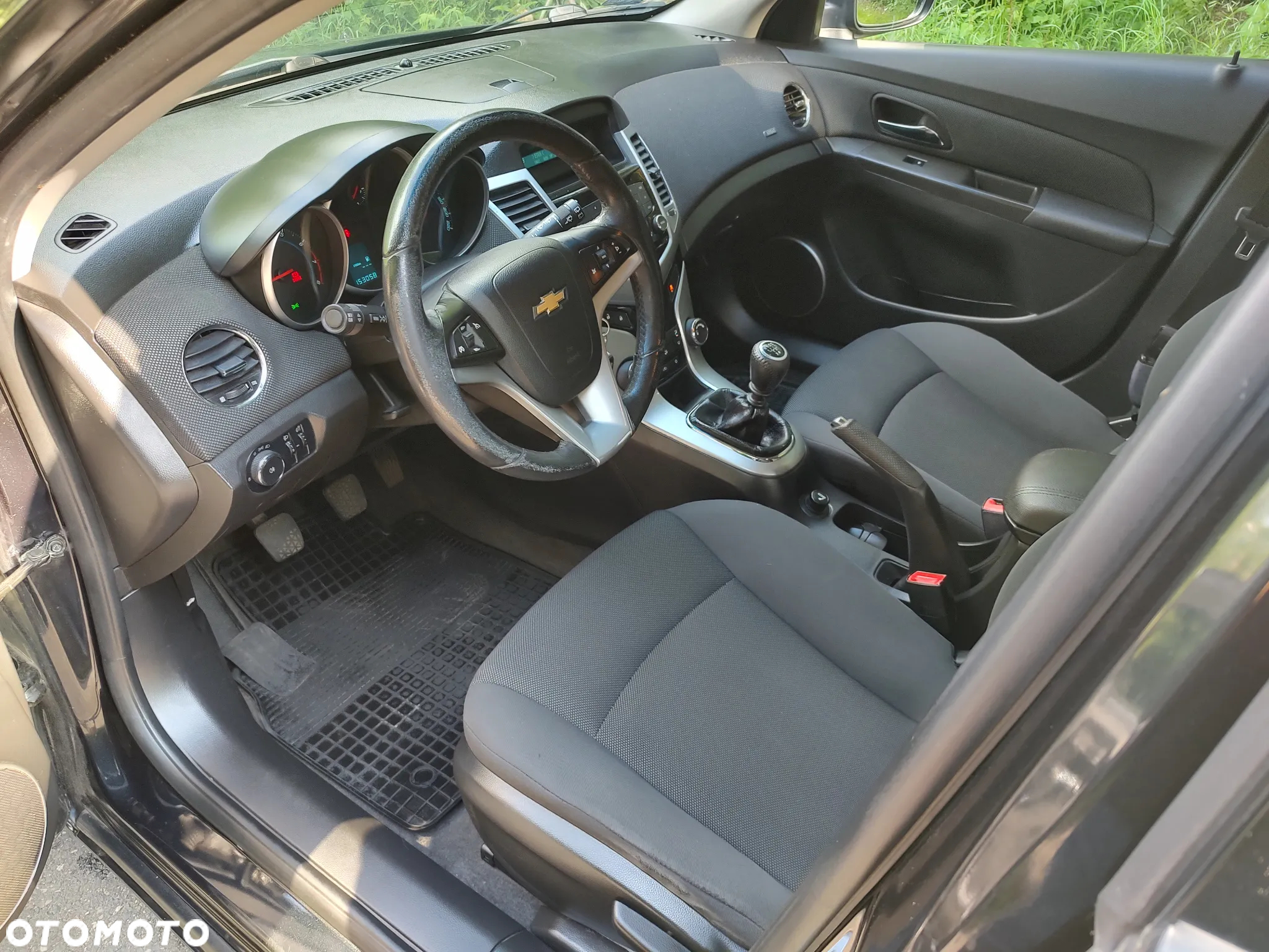 Chevrolet Cruze 1.6 Base - 10